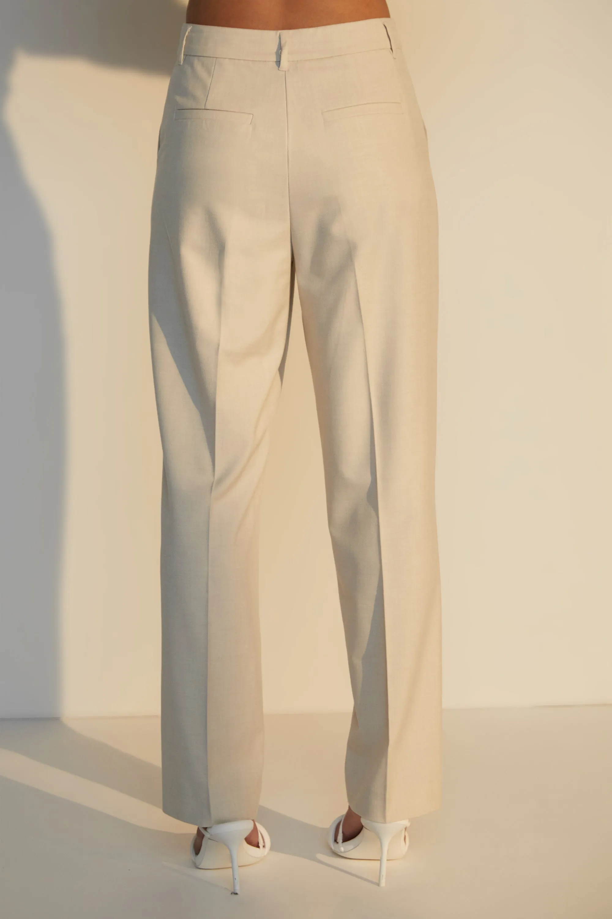 CLASSIC FIT STRAIGHT LEG PANT