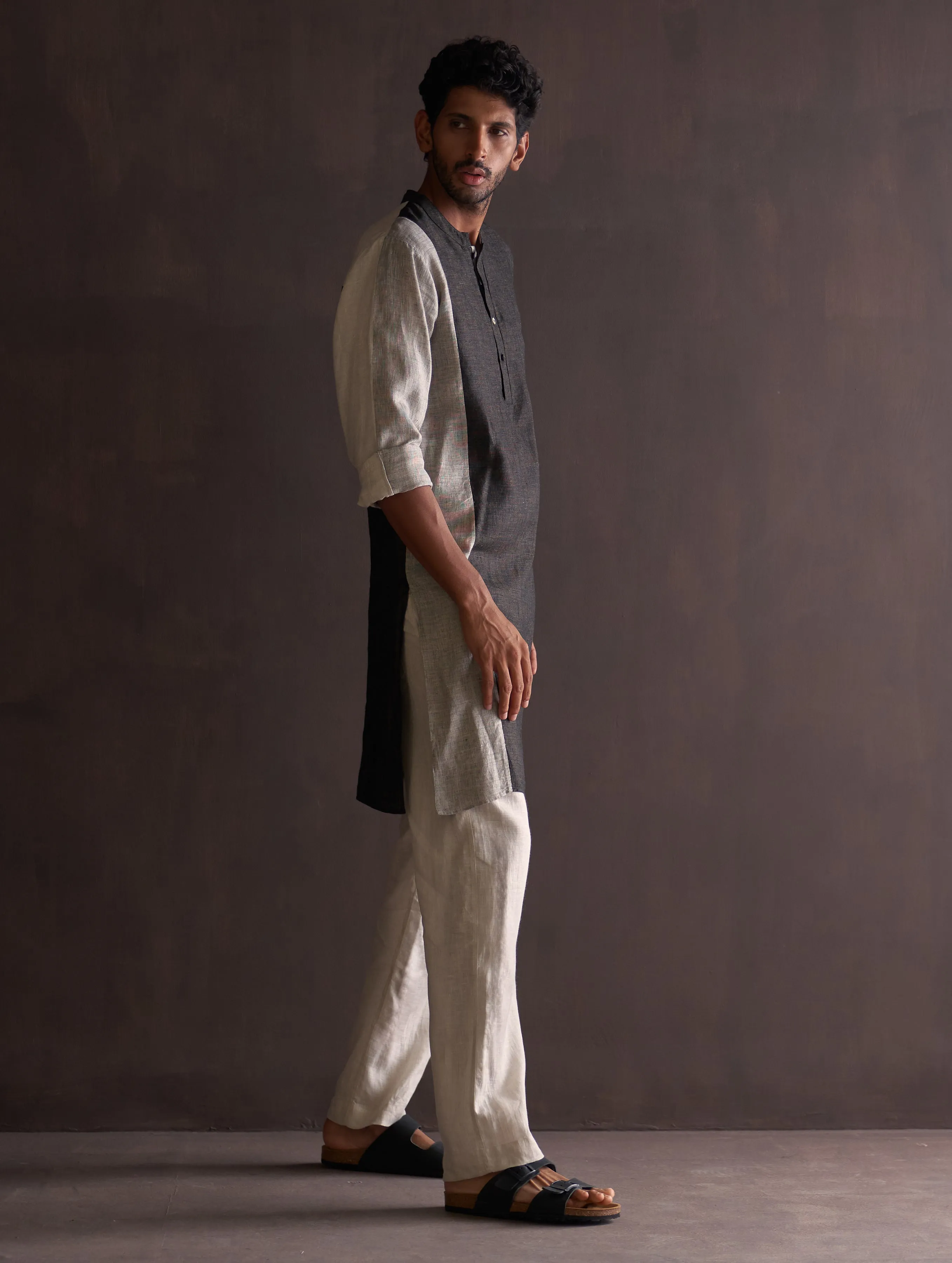 Minsu Color-Blocked Kurta Set - Charcoal